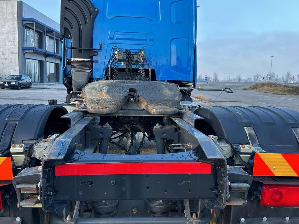 Renault Kerax  K 460  4x2 Photo 8