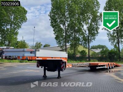 Nooteboom MCOS-48-03V Extendable 3x Steering Axle Remote en vente par BAS World B.V.