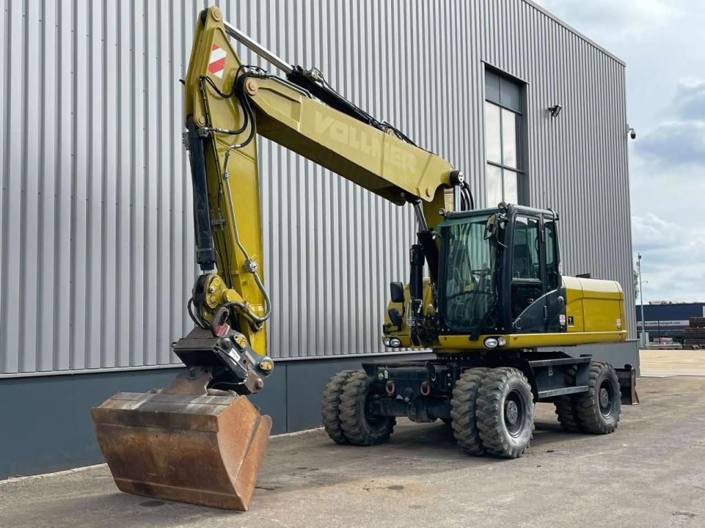 Caterpillar M322D Photo 2