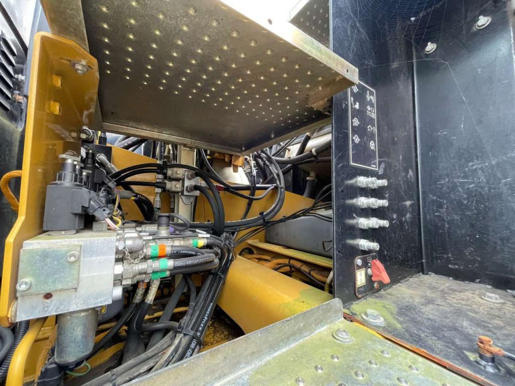 Caterpillar M322D Photo 26