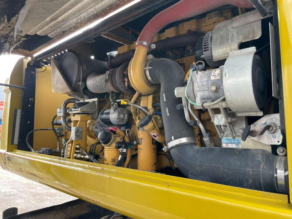 Caterpillar M322D Photo 28