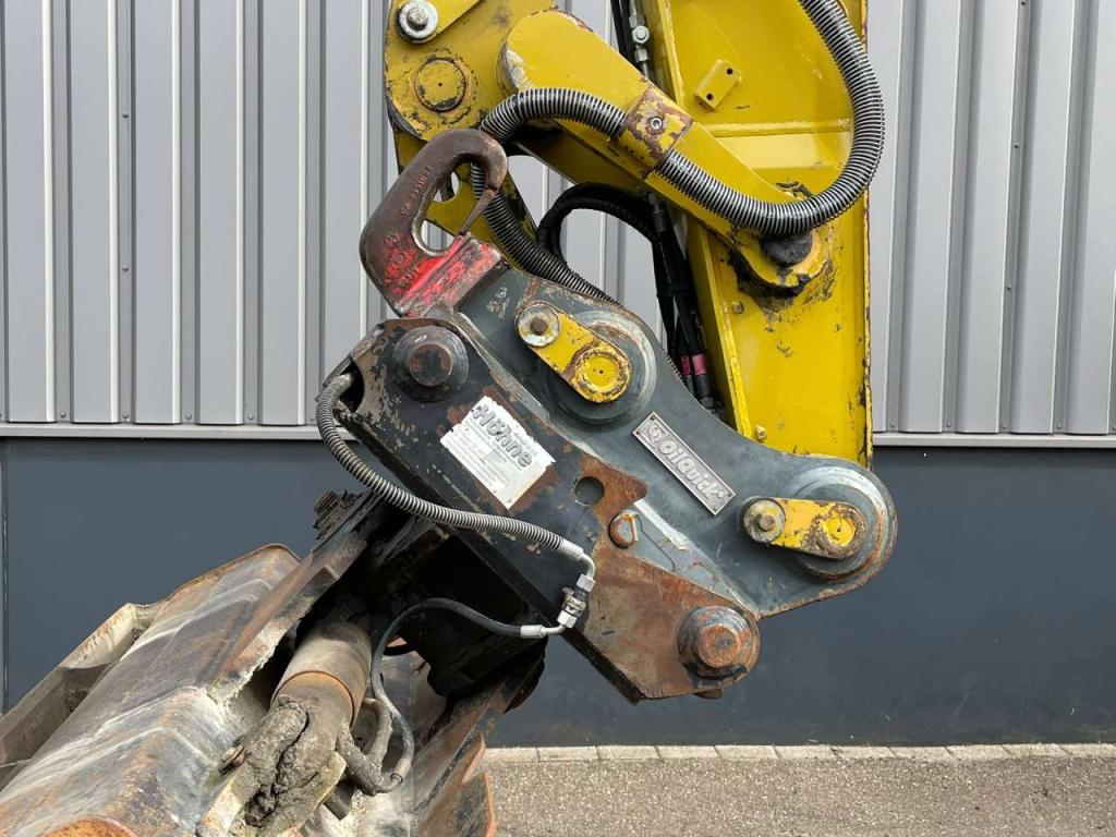 Caterpillar M322D Photo 8