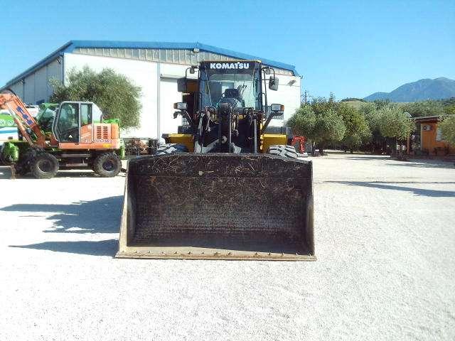 Komatsu WA250PZ-5 Photo 6