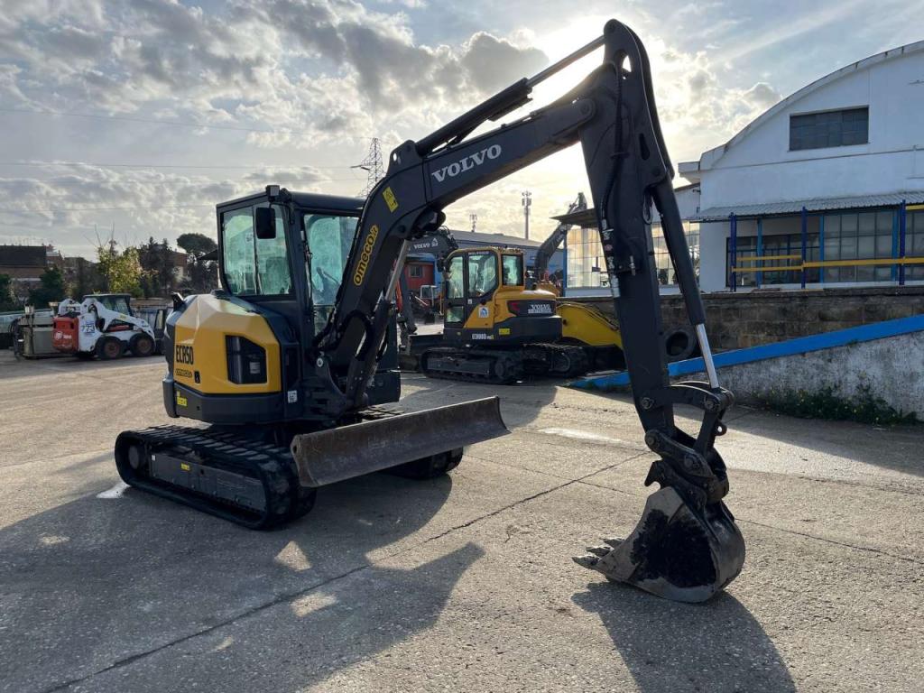 Volvo ECR50F Photo 2