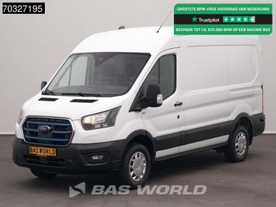 Ford e-Transit 184pk Elektrisch 68kWh 317km WLTP L2H2 Navi Airco Cruise Parkeersensoren v+a SYNC4-Displa en vente par BAS World B.V.