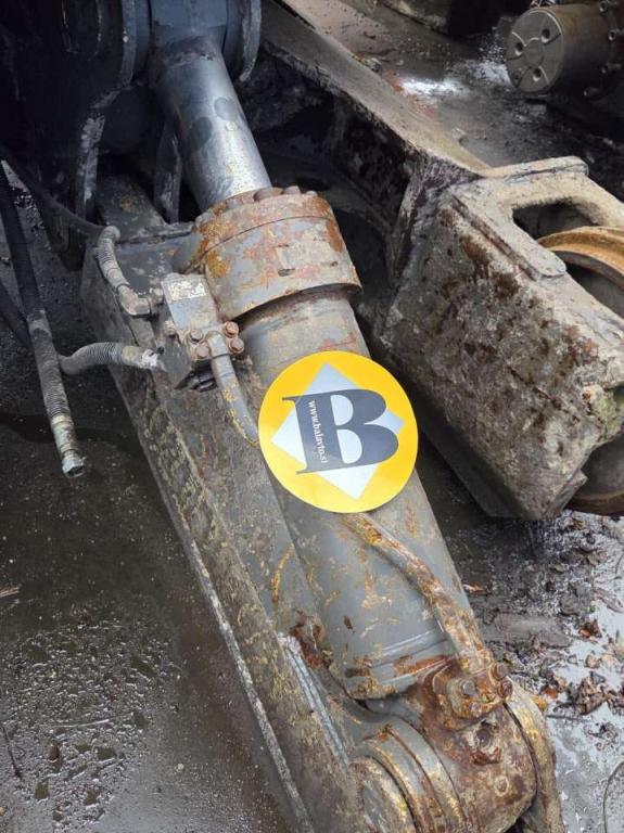Volvo Left dozer blade cylinder 14538698 Photo 1