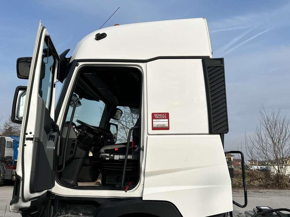 Renault T460 4x2 Photo 11