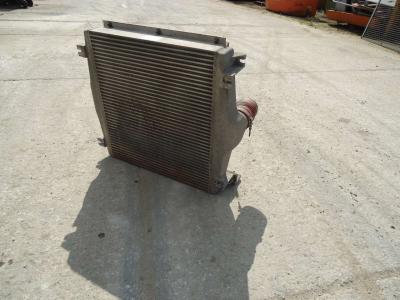 Radiateur intercooler pour Fiat Kobelco W190 en vente par OLM 90 Srl