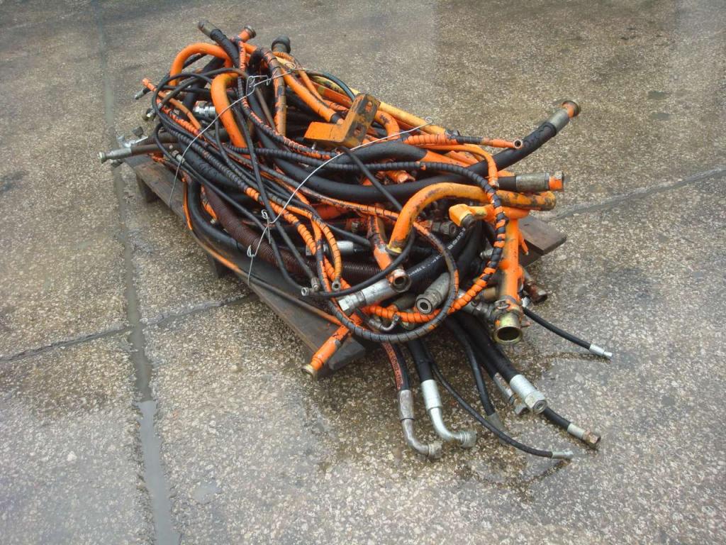 Tuyeau hydraulique pour Fiat Hitachi EX 215 Photo 4