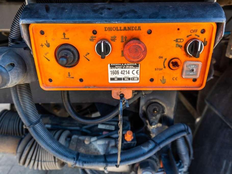 Renault D14 250 + DHOLLANDIA Photo 13