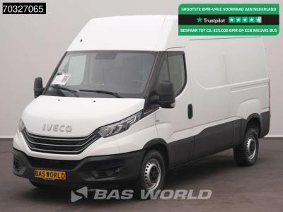Iveco Daily 35S18 3.0L Automaat 180PK 3,5t Trekhaak L2H2 LED Navi Airco Cruise Camera Euro6 L2 Airco Trek en vente par BAS World B.V.