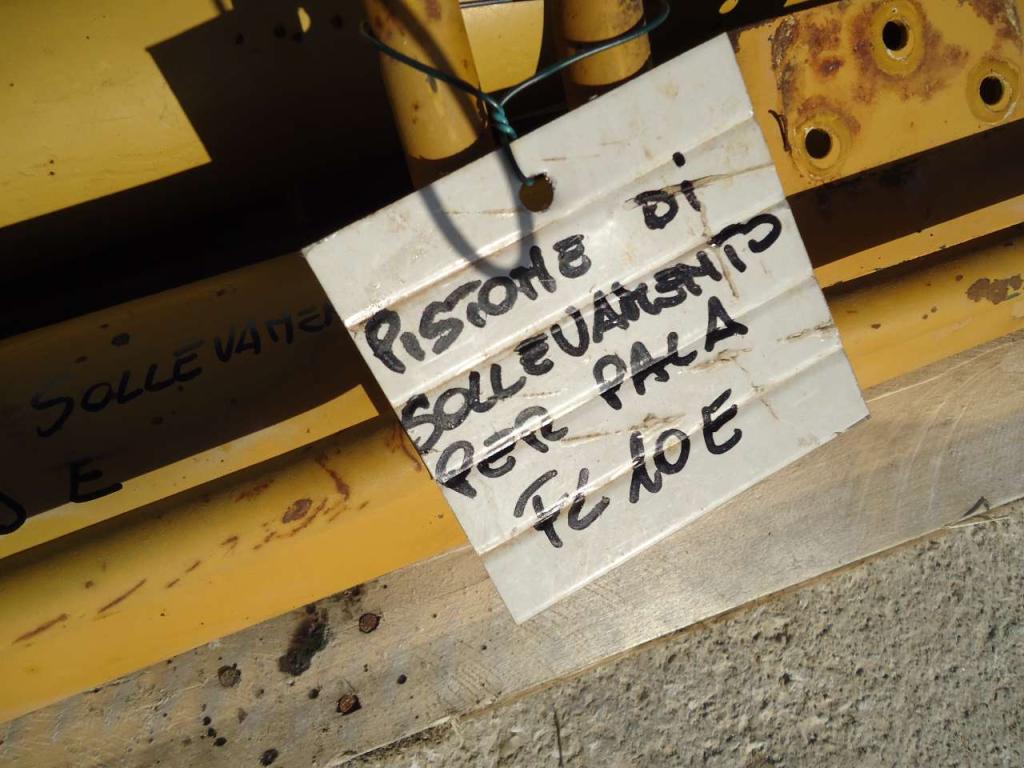 Piston de levage pour Fiat Allis FL10E Photo 7