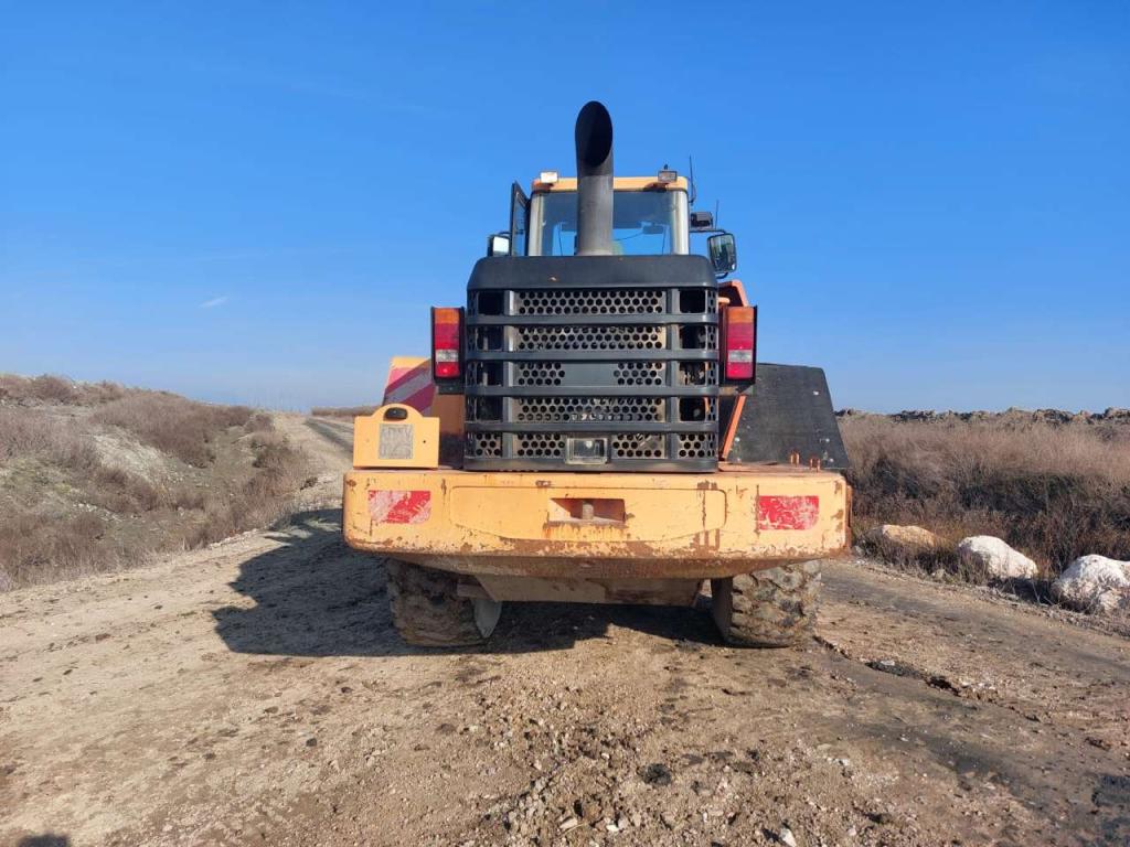 Daewoo MEGA 300-V Photo 3
