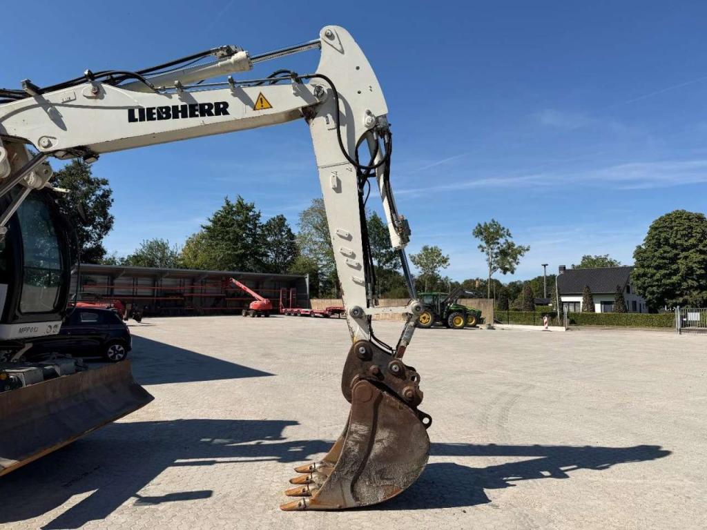 Liebherr A914 Compact 5x attachment - Good working condition Photo 17