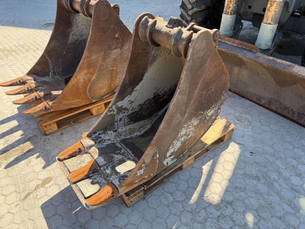 Liebherr A914 Compact 5x attachment - Good working condition Photo 19