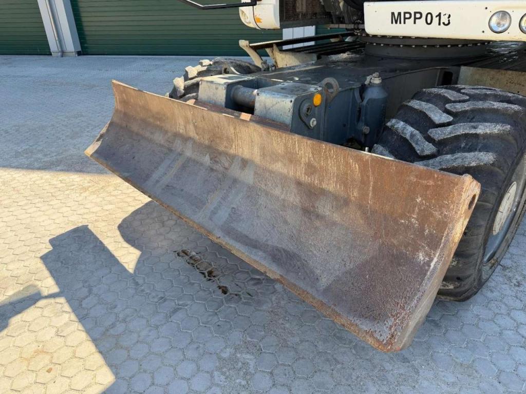 Liebherr A914 Compact 5x attachment - Good working condition Photo 26