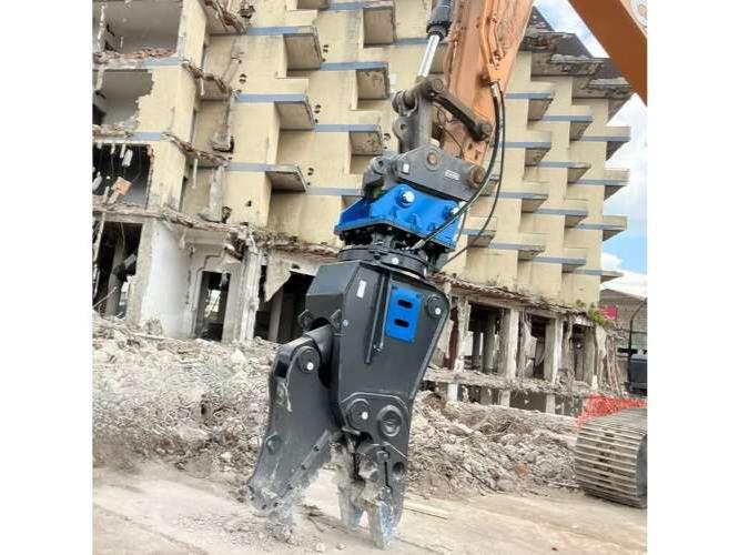 EMM Pinza frantumatrice escavatore 200/250 q.li Photo 1