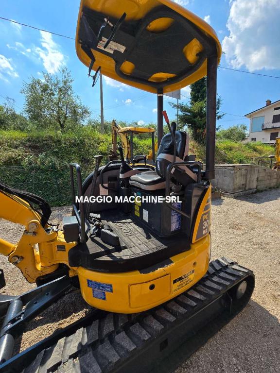 Komatsu PC30 MR3 Photo 7