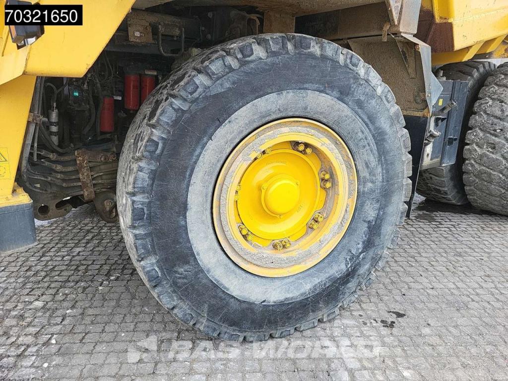 Komatsu HD605 -7E0 Photo 22