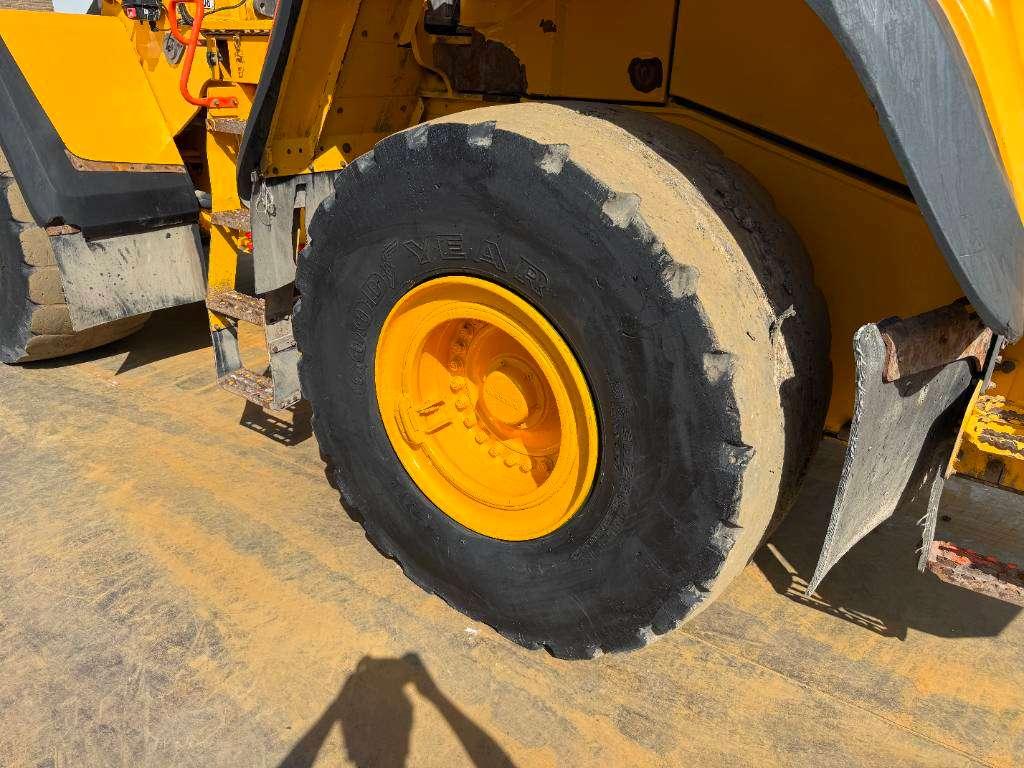 Volvo L150H - German Machine / Automatic Greasing Photo 24