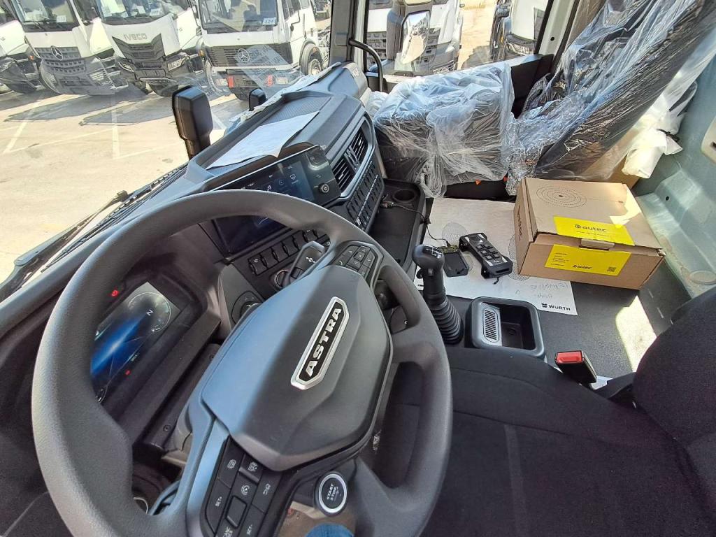 Astra HDX Photo 6