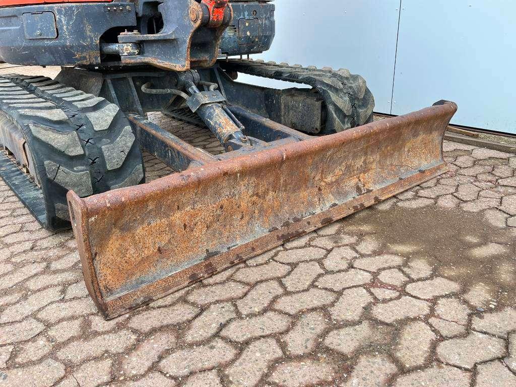 Kubota KX161-3a - Blade / Hammer Lines Photo 13
