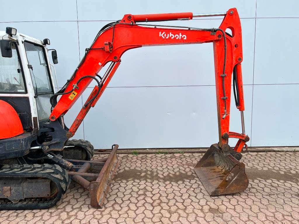 Kubota KX161-3a - Blade / Hammer Lines Photo 9
