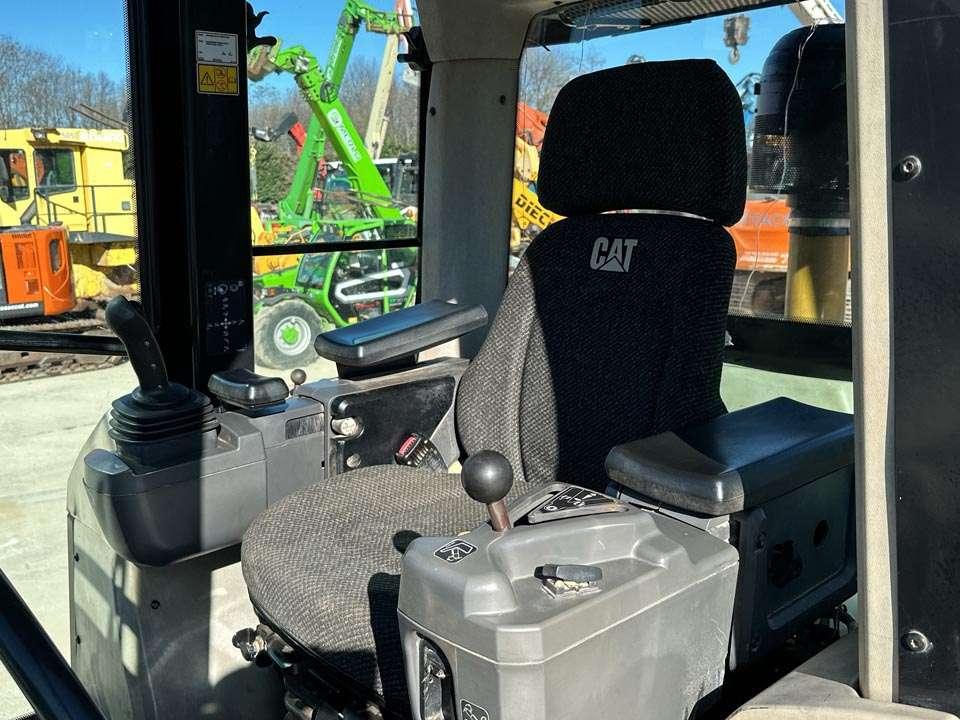 Caterpillar 963D Photo 11