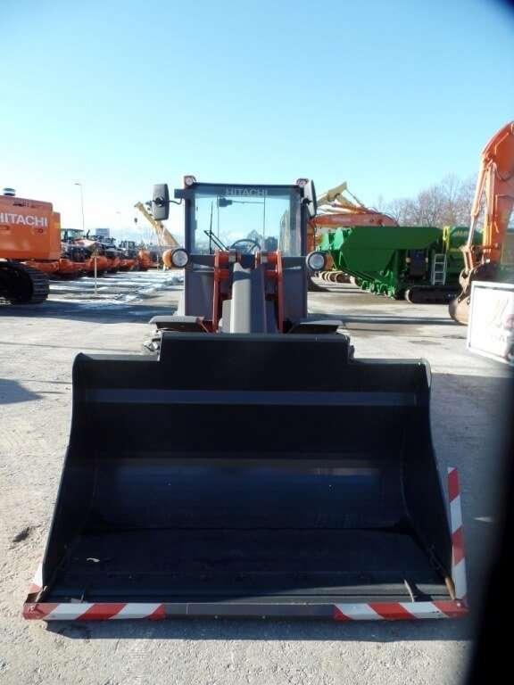 Hitachi ZW75-6 Photo 8