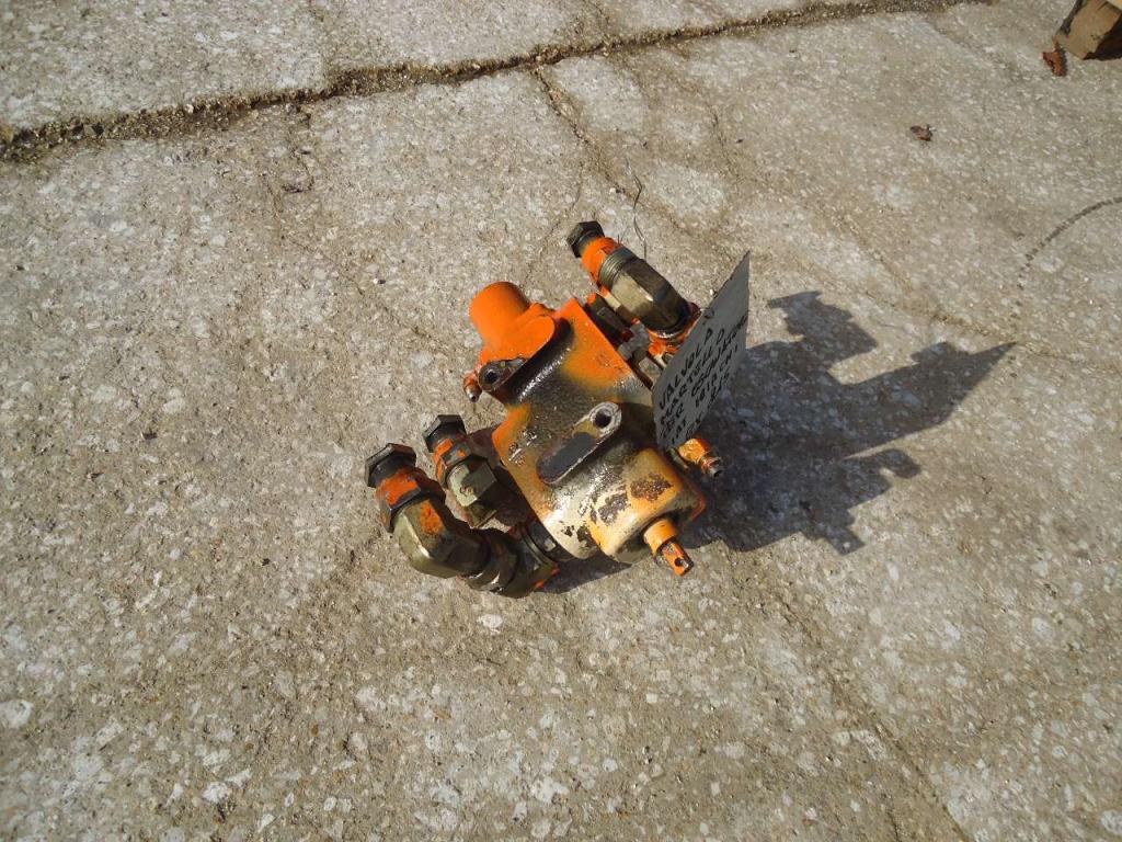 Valve pour marteaux hydraulique pour Fiat Hitachi EX215 Photo 2
