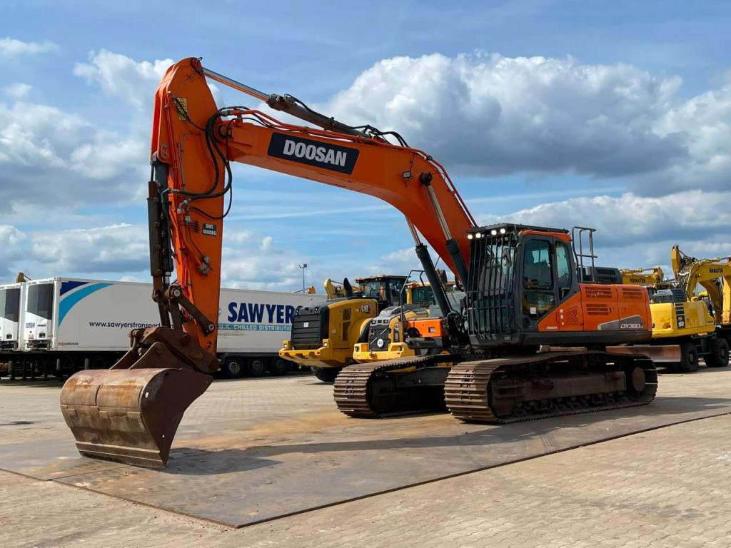 Doosan DX300LC-5 Photo 2