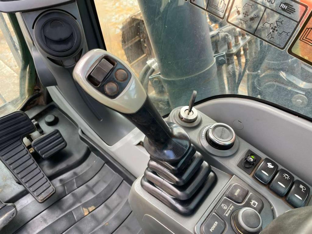 Doosan DX300LC-5 Photo 24