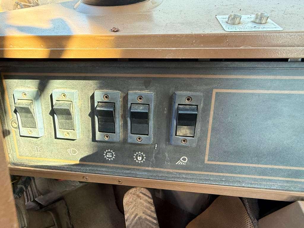 Caterpillar 936F - Automatic Greasing / Airco Photo 12