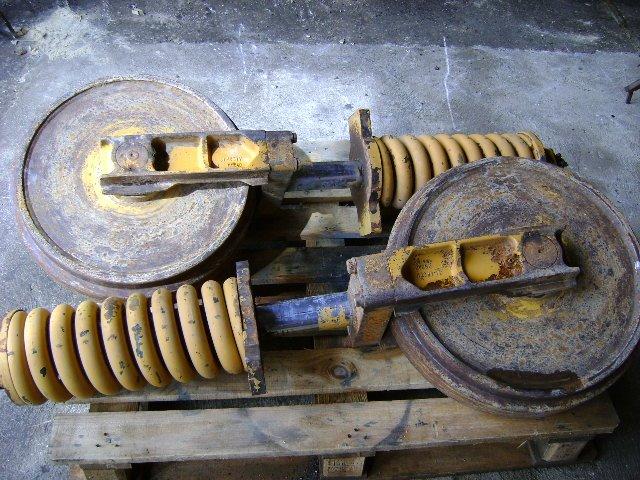Roue folle pour Komatsu PC 180-3 Photo 1