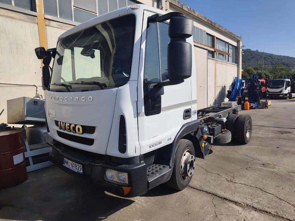 Iveco EUROCARGO 100E18 Photo 14
