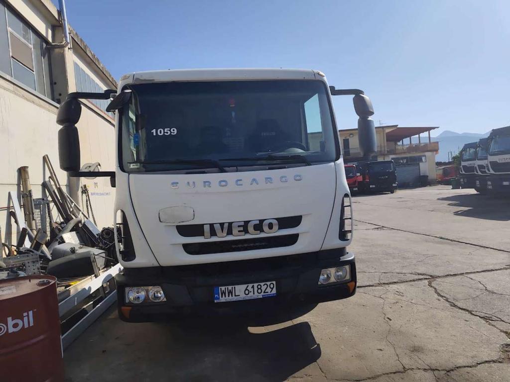 Iveco EUROCARGO 100E18 Photo 17