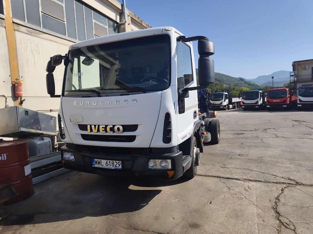 Iveco EUROCARGO 100E18 Photo 21