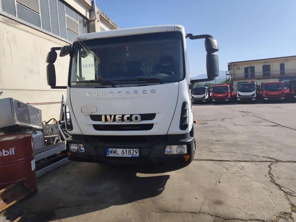 Iveco EUROCARGO 100E18 Photo 24