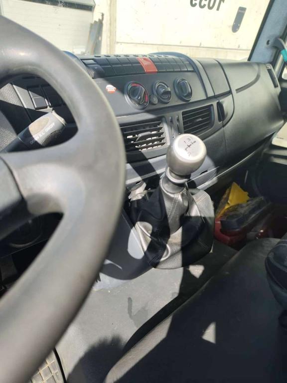 Iveco EUROCARGO 100E18 Photo 4