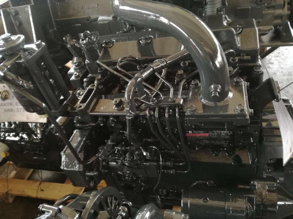 Cummins B3.3 Photo 4