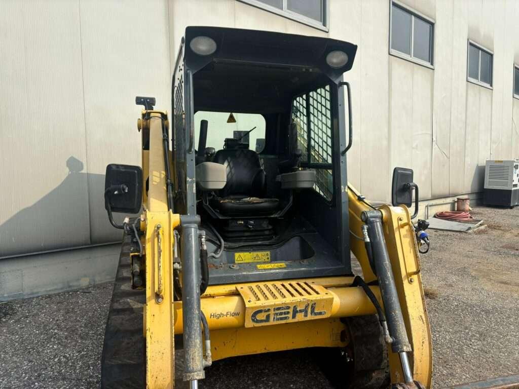 Gehl RT210 Photo 2