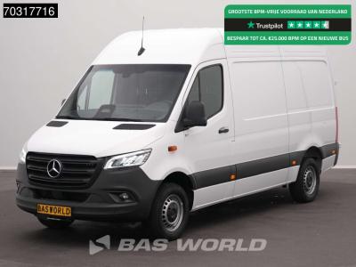 Mercedes-Benz Sprinter 317 CDI 2025 Model Automaat L2H2 170PK LED Xenon Navi Airco Cruise Camera 10inch MBUX CarP en vente par BAS World B.V.