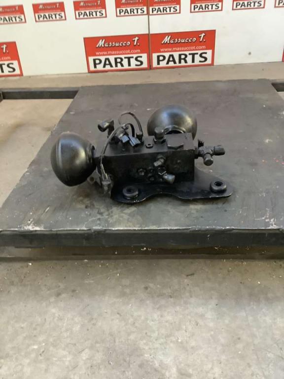 Servo pour Hitachi ZW250-6 Photo 1