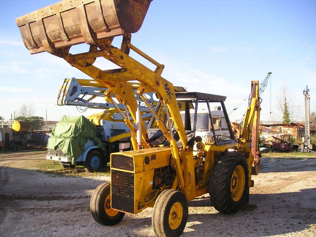 Massey Ferguson MF 50 Photo 1