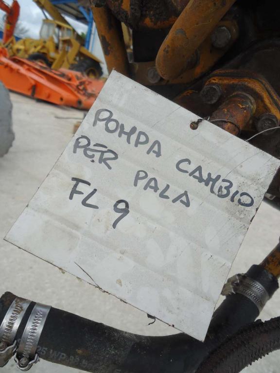 Pompe hydraulique de transmission pour Fiat Allis FL9 Photo 3