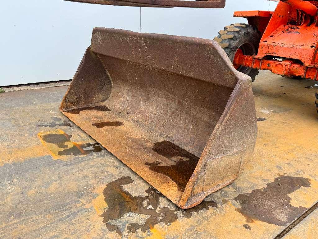Schaeff ZL110 - Forks + Bucket / Quick Coupler Photo 18