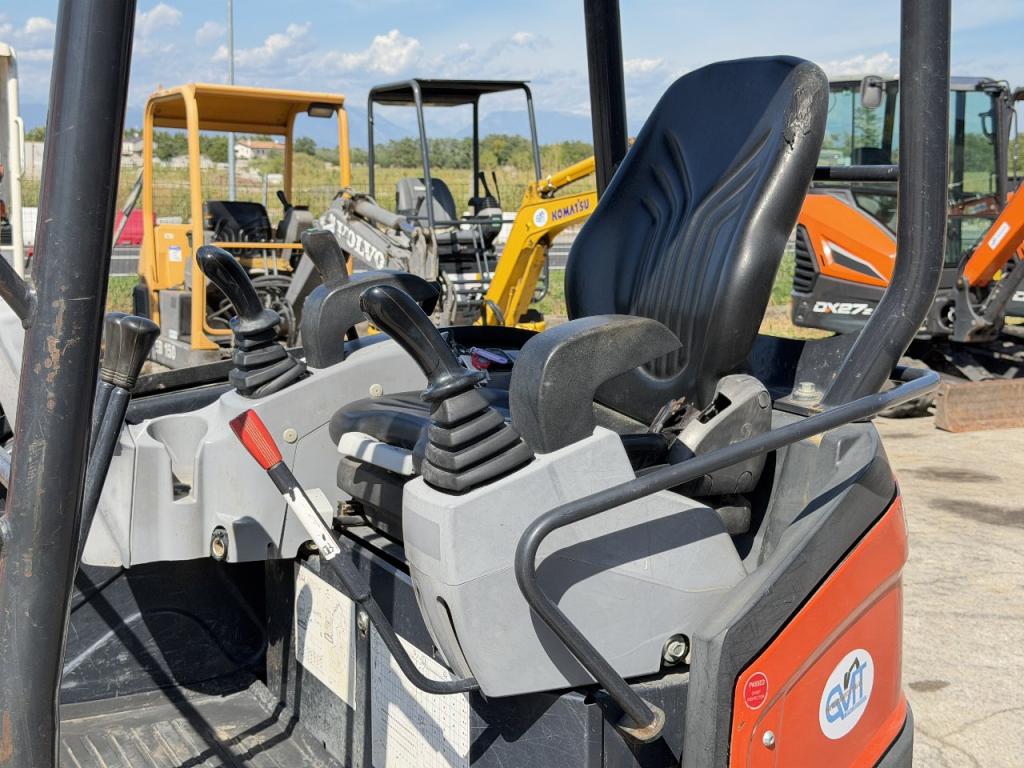 Kubota U27-4 Photo 5