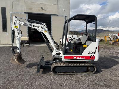 Bobcat 328 en vente par D.F. Car di Franco e Giuseppe