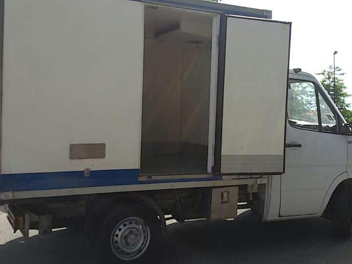Mercedes-Benz 311 CDI Photo 5