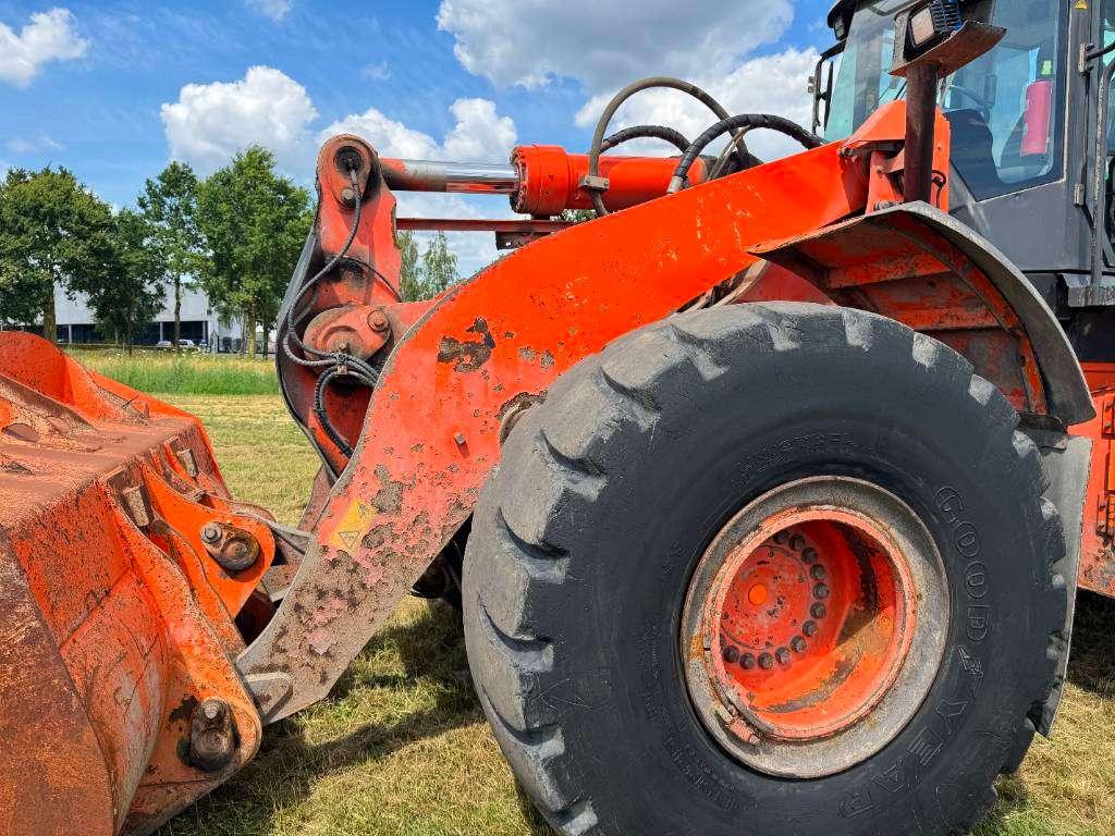 Hitachi ZX310-6 - 3rd Function / Automatic Greasing Photo 19